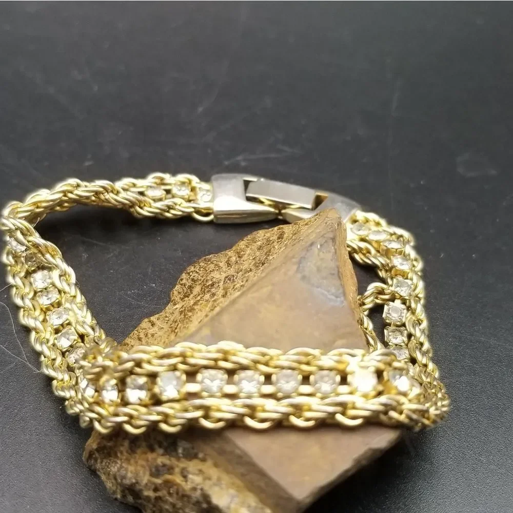 Baguette high fashion estate bracelet B804